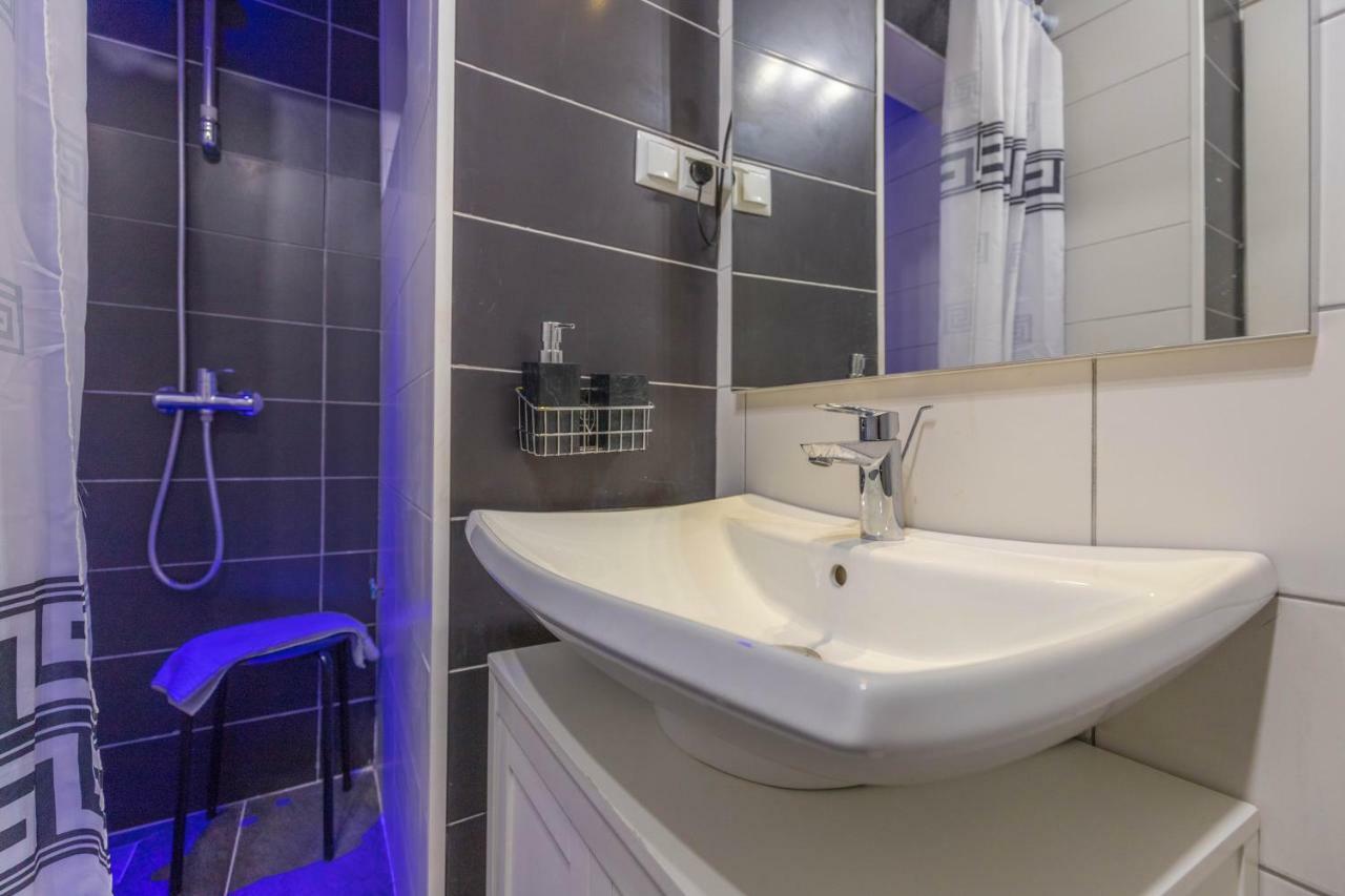Lapis Apartment *